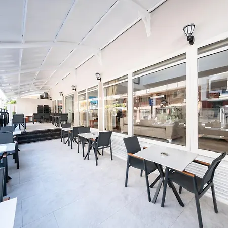 Sunmaris Hotel
