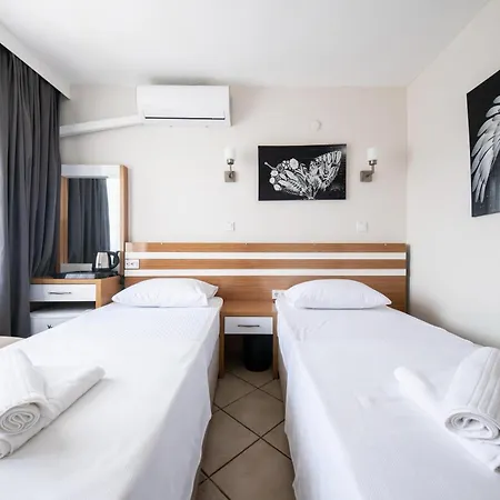Sunmaris Hotel